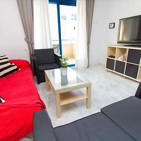 Apartment Amazing & Train Station By La Recepcion *